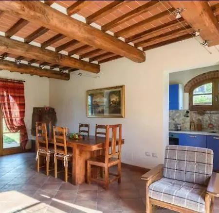 Holiday home Casa La Rondine