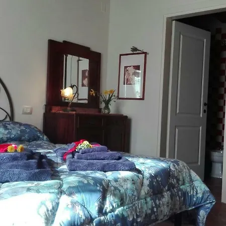 Casa La Rondine Дом отдыха *
